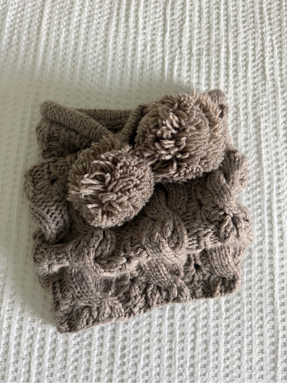 Aerie Cable Knit Pom Pom Snood